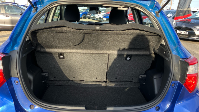 Toyota Yaris 1.5 Hybrid Icon Tech 5dr CVT Hybrid Hatchback